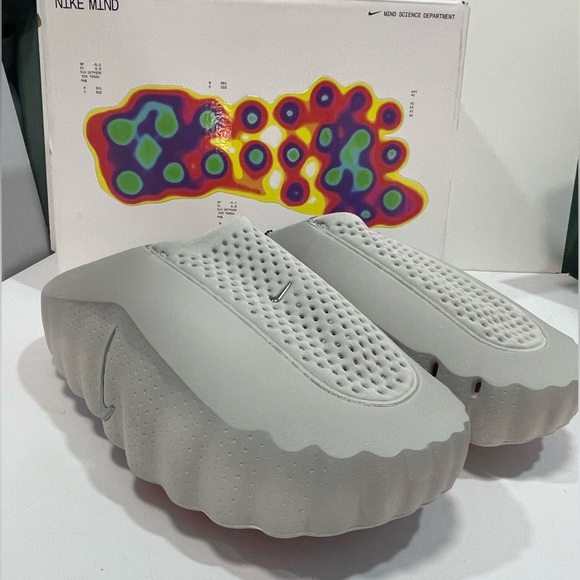 Meet the Posher Other - Nike Men's Mind 001 Sandals